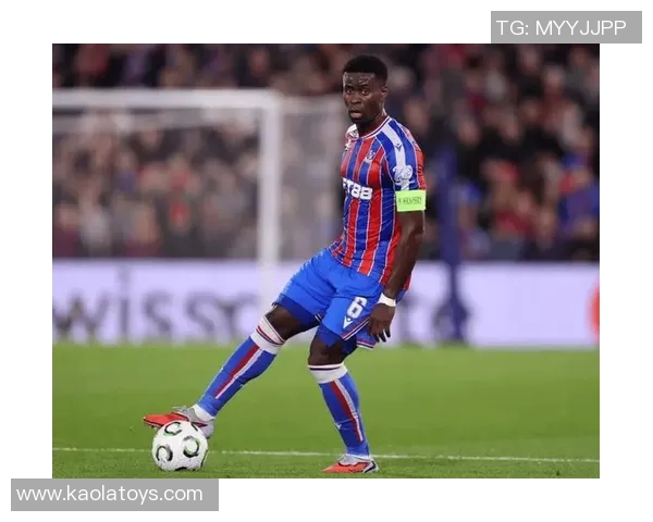 利物浦追逐“铁卫”格伊遇阻，拜仁“铁闸”帕瓦尔坚守，安菲尔德防线重塑再起波澜！